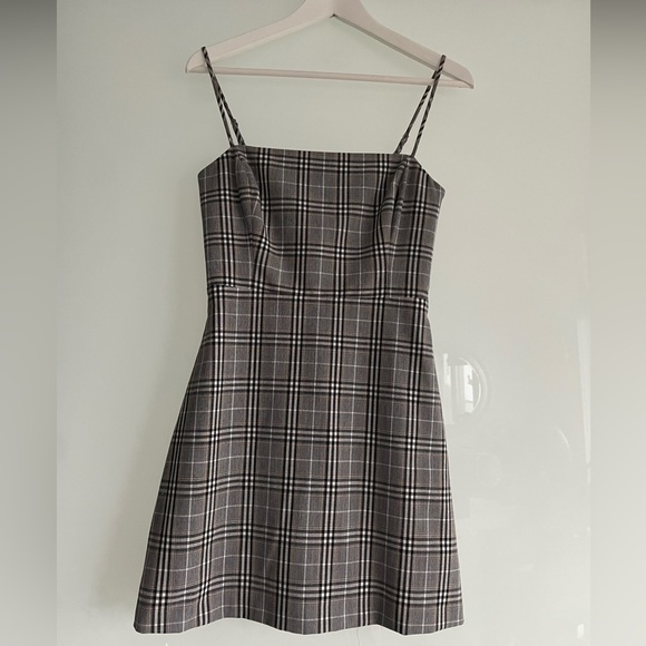 Like New, Wilfred Aritzia Women’s Plaid Spaghetti Strap Mini Dress Size 2 - Picture 12 of 12